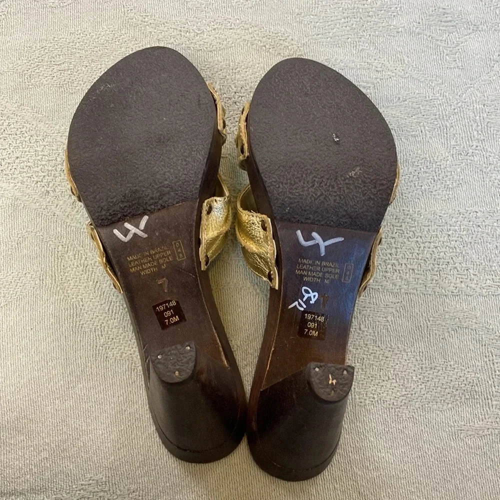 Vintage Bronx Wooden Heels - Picture 9 of 12